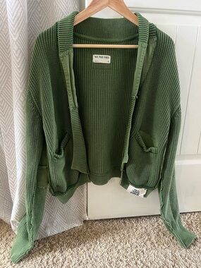 We The Free People Green Knit Cardigan Raw Hem Cropped Hooded Sweater Med
